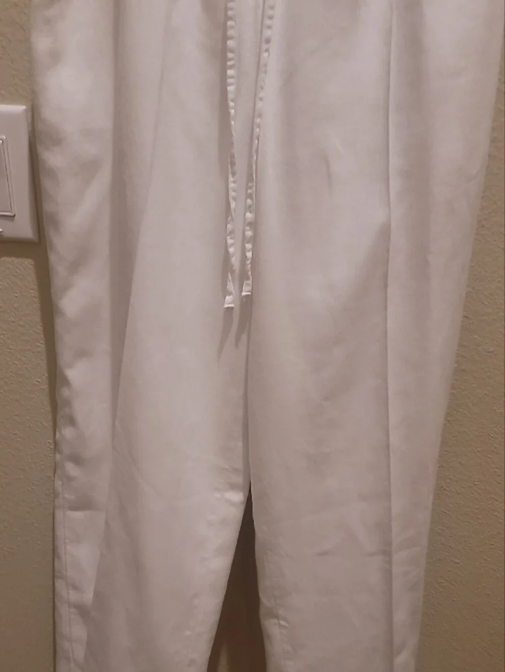 Abercrombie & Fitch soft white